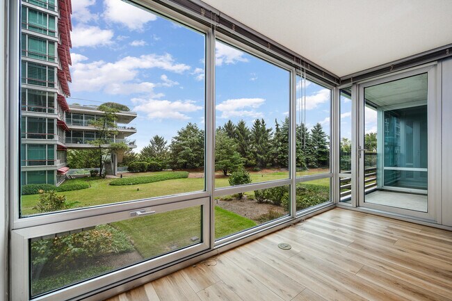 Building Photo - 9655 Woods Dr