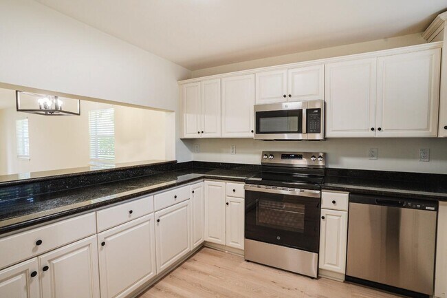 Building Photo - 5458 Via Delray Blvd