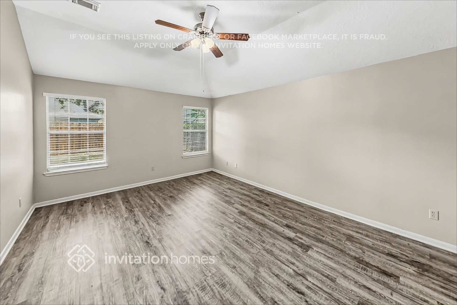 Building Photo - 4330 Spoonbill Dr