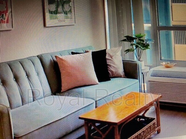 Building Photo - 7000 Hawaii Kai Dr