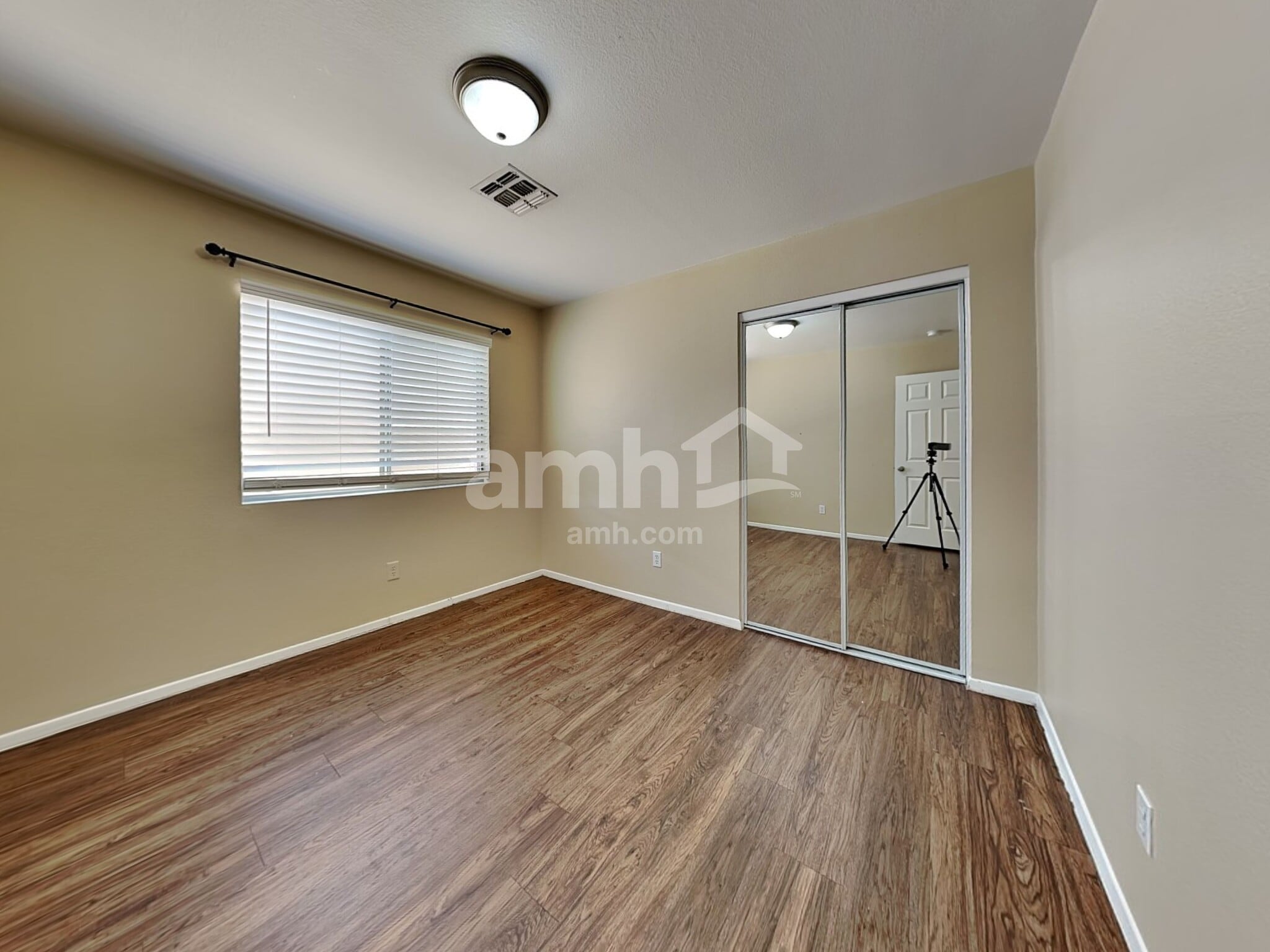 Building Photo - 8508 W Hazelwood St