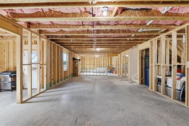 Building Photo - 3939 Alderstone Dr