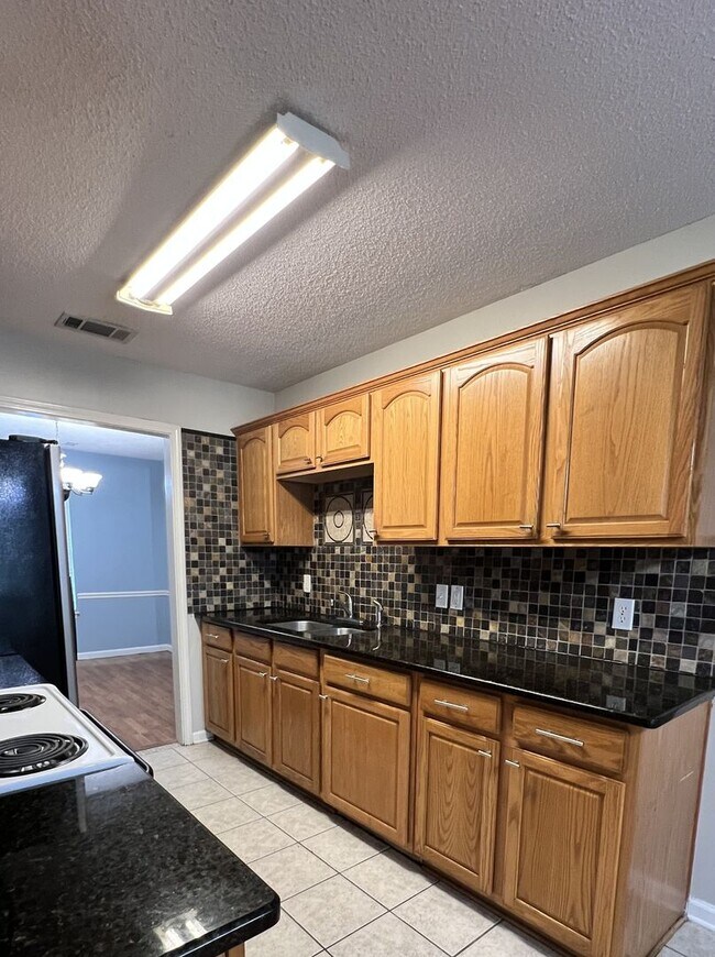 Building Photo - Rental In Rincon - Traditional Ranch