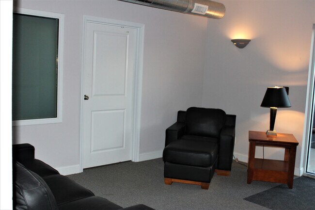 Building Photo - 4511 Twain Cir