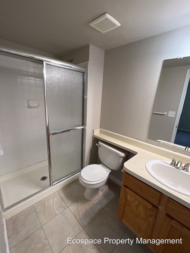 Building Photo - 3 Bedroom 2 Bathroom in Robinwood Condomin...