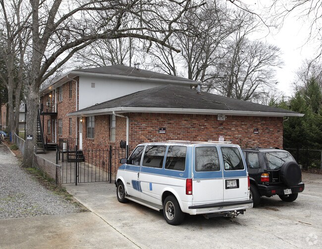 Primary Photo - 3203 East Point St