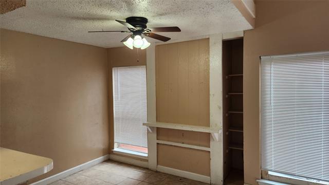 Building Photo - 7152 Fair Oaks Ave