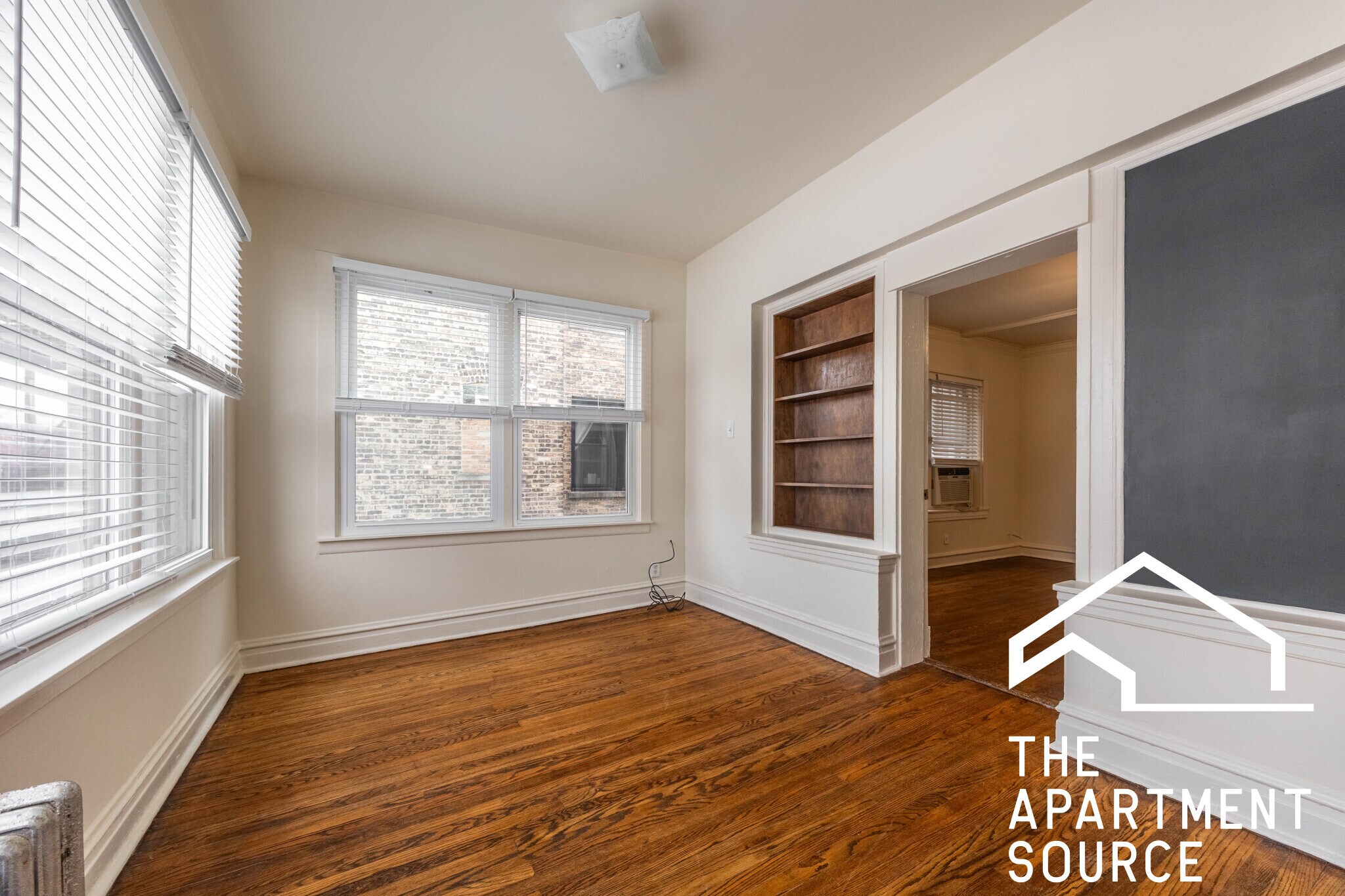 Building Photo - 1432 W Jonquil Ter