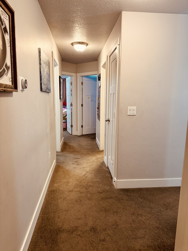 Building Photo - 4107 Fremont Dr