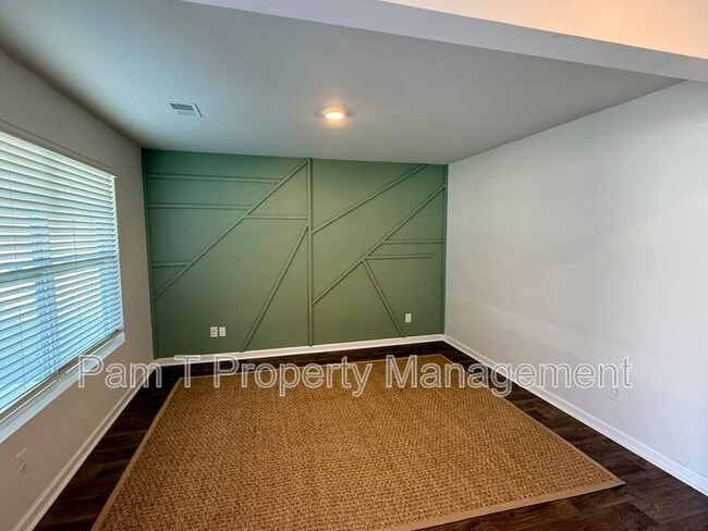 Building Photo - 512 Turpentine Trl