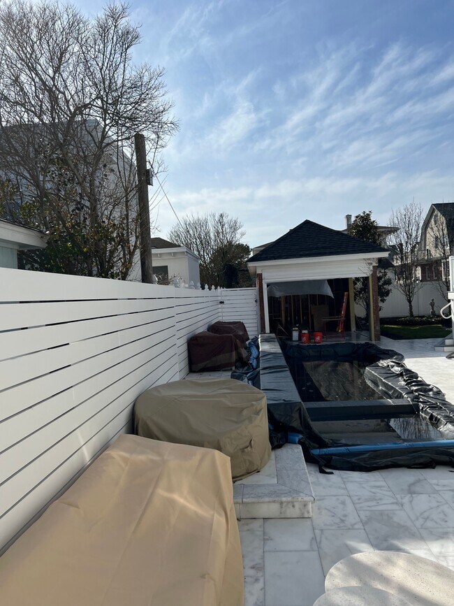 Building Photo - 16 S Somerset Ave