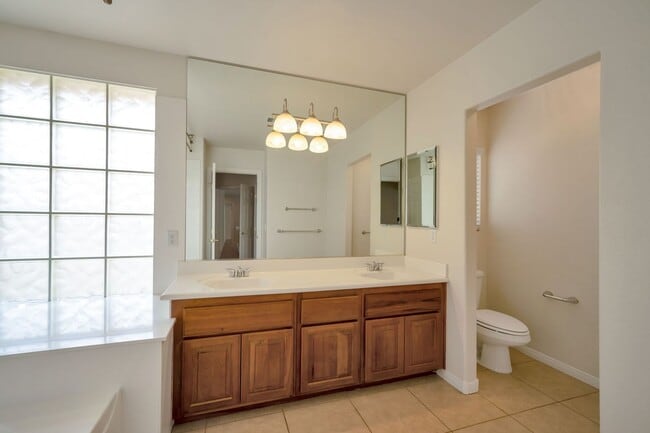 Building Photo - 4127 Abernethy Forest Pl