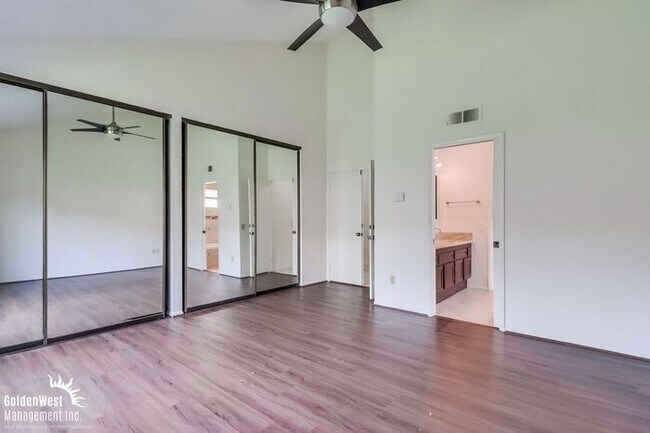 Building Photo - Captivating 3Bdm 2Ba Home in Rancho San Diego