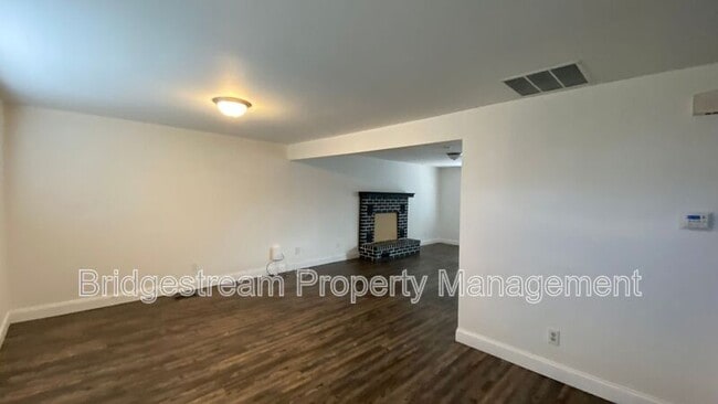 Building Photo - 7701 Timbercrest Dr