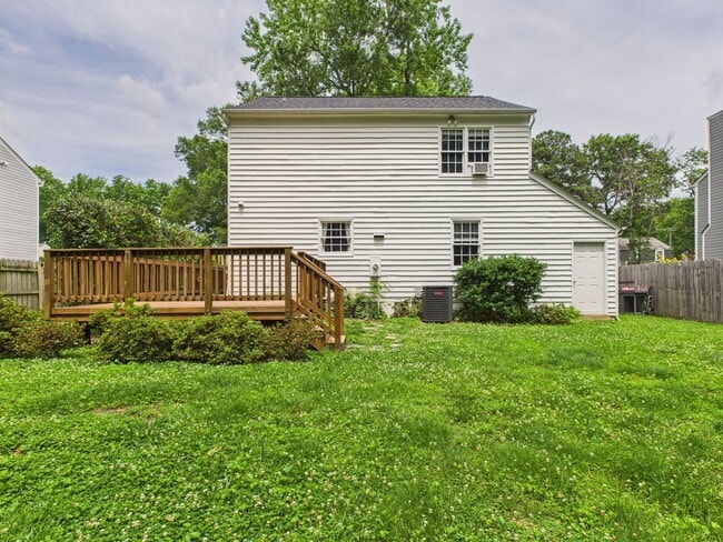 Building Photo - 1917 Millsap Ln