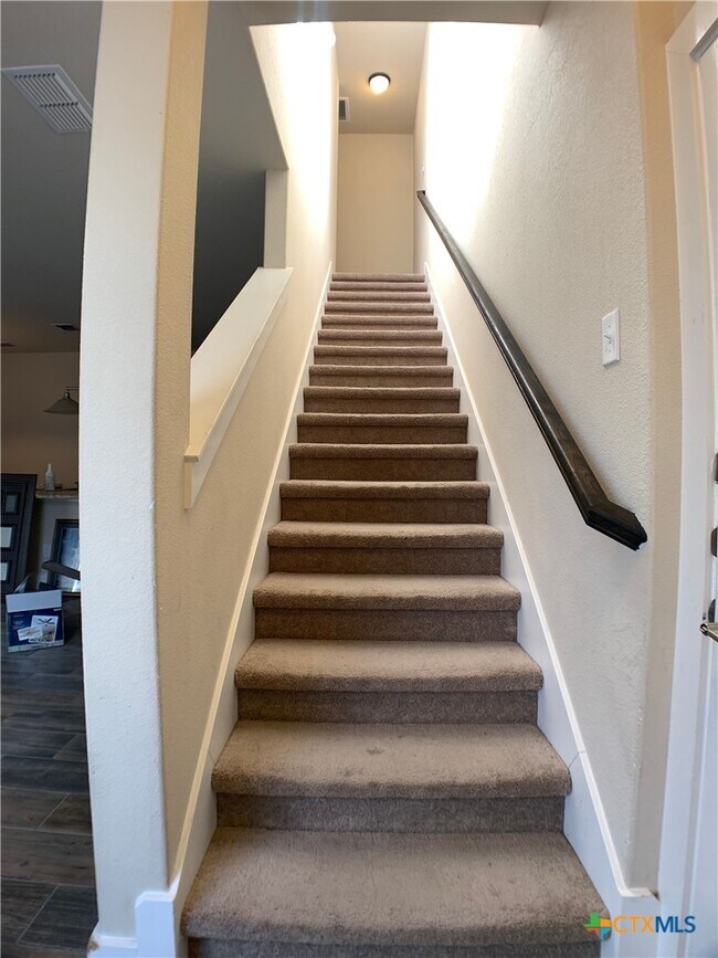 Building Photo - 711 Gristmill Dr