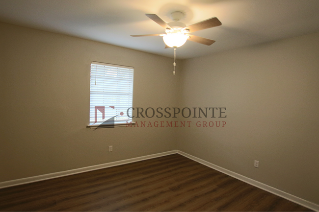 Building Photo - Aberdeen Duplex - 4309/4313 SERIES 308