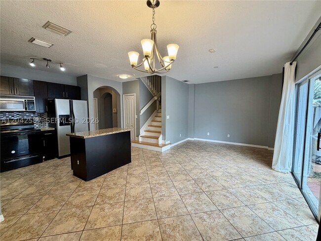 Building Photo - 2825 SW 127th Way