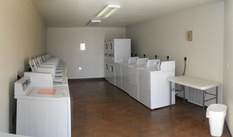 Building Photo - 411 E Central Texas Expy