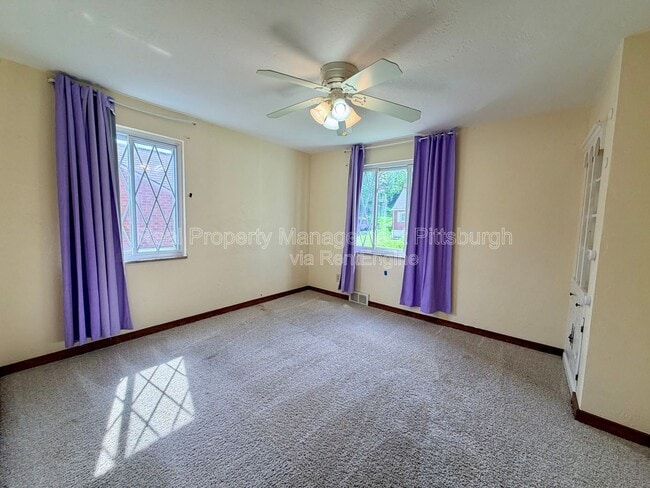 Building Photo - 1076 Thornwood Dr