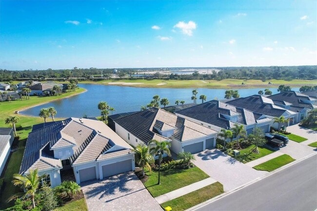 Building Photo - 25228 Longmeadow Dr