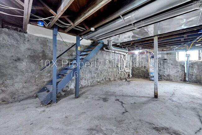 Building Photo - 1536 E Livingston Ave