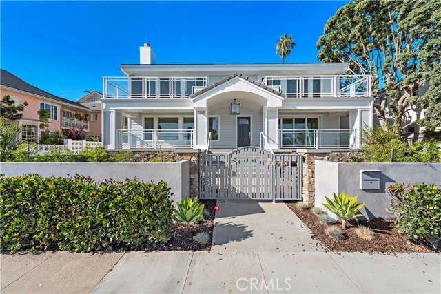 Building Photo - 450 Cliff Dr