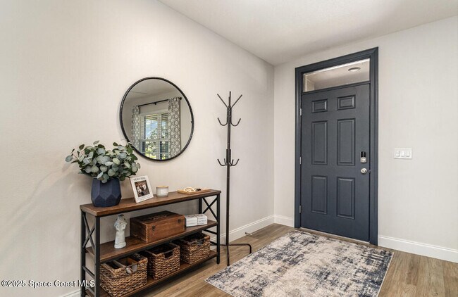 Building Photo - 7389 Tourmaline Dr