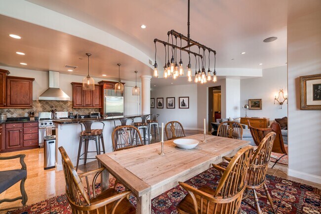 Building Photo - Rates Vary: $7,495 - $12,495