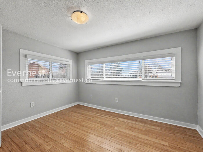 Building Photo - 4301 S Lincoln St