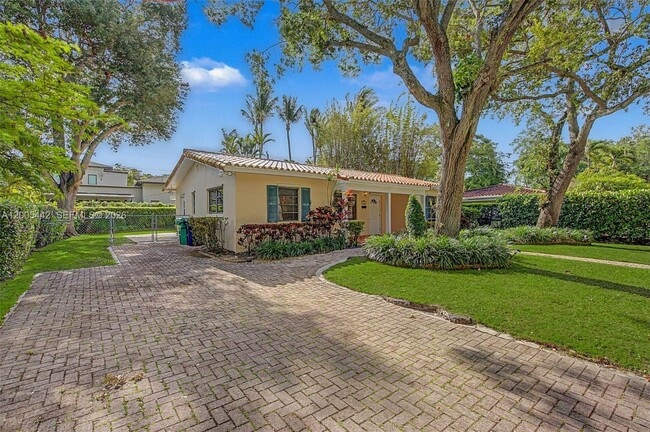 Building Photo - 8115 SW 63rd Pl