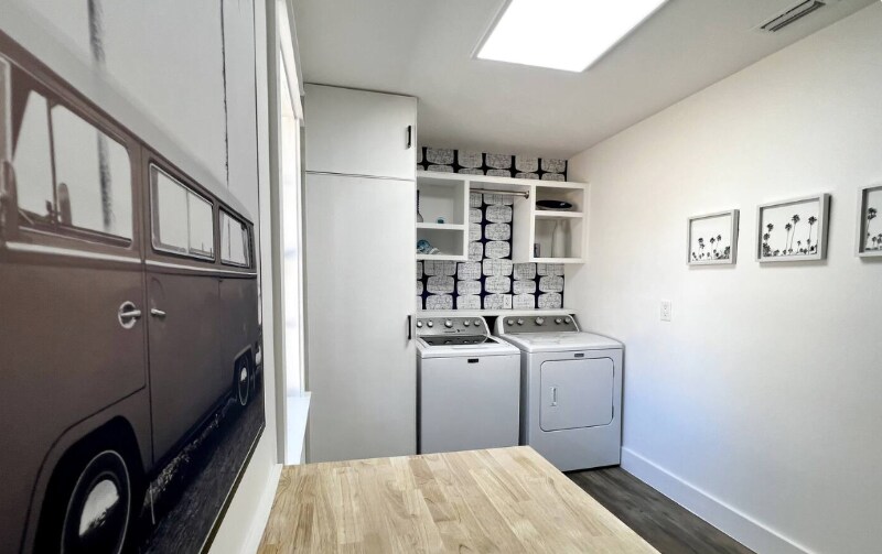 Building Photo - 14212 FL-20