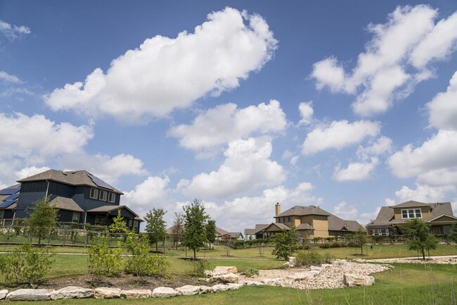Building Photo - Bright & Airy Home on Curling Post