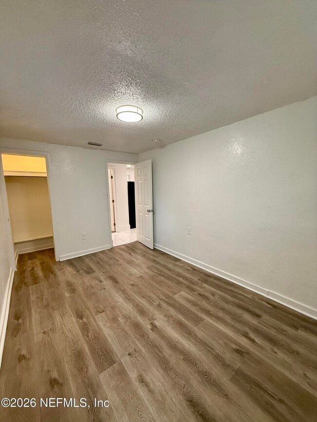 Building Photo - 9554 Ridge Blvd