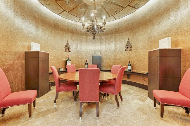 Building Photo - 5455 Landmark Pl