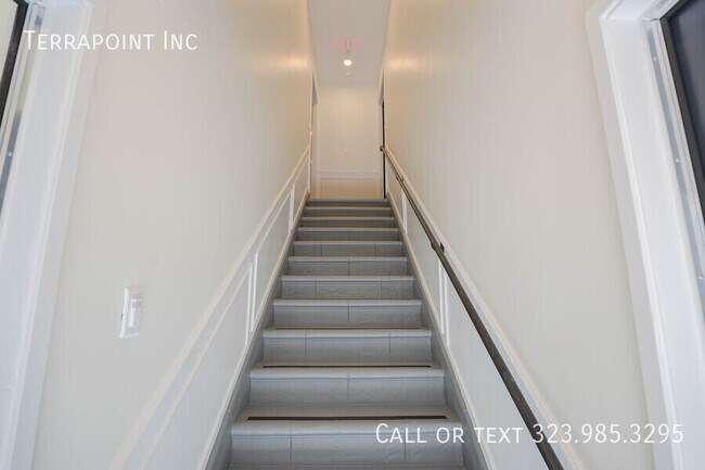 Building Photo - 1036 Westmoreland Ave