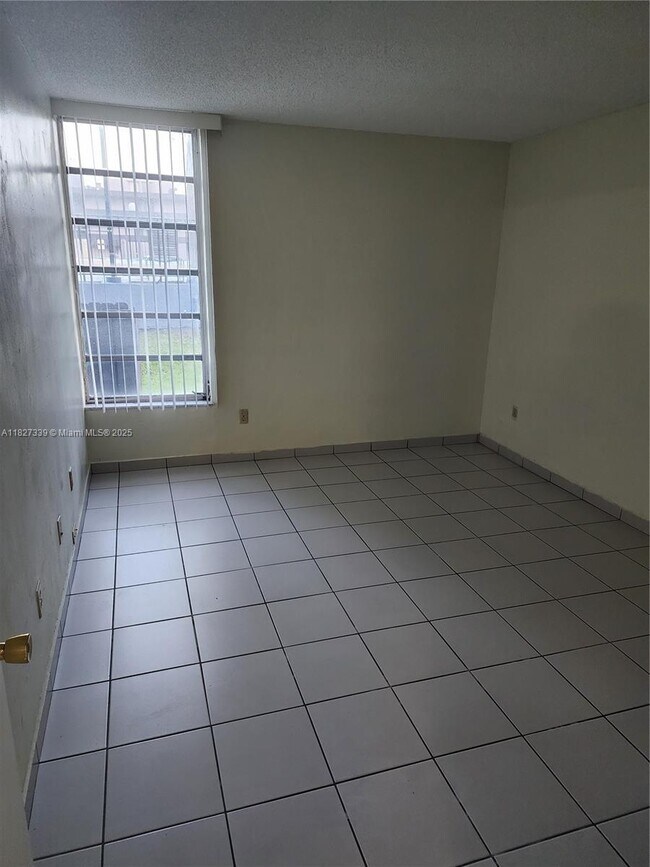 Building Photo - 8821 W Flagler St