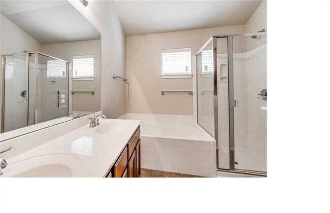 Building Photo - 14815 Avery Ranch Blvd