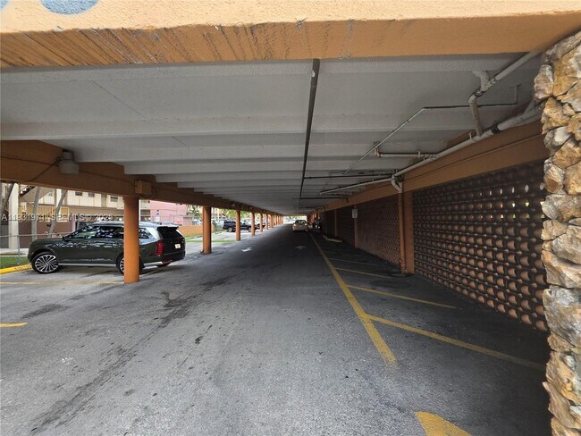 Building Photo - 295 NW 72nd Ave