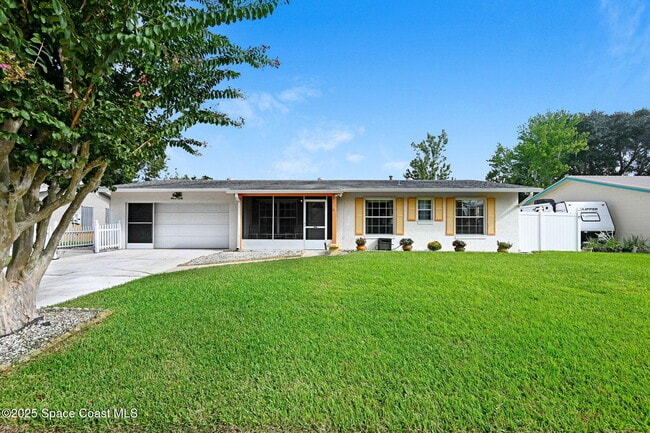 Building Photo - 1160 La Brea Ave