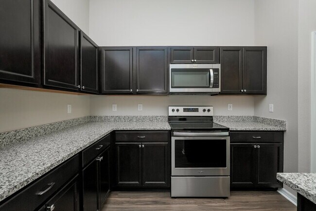 Building Photo - 10221 Carp Holw Rd