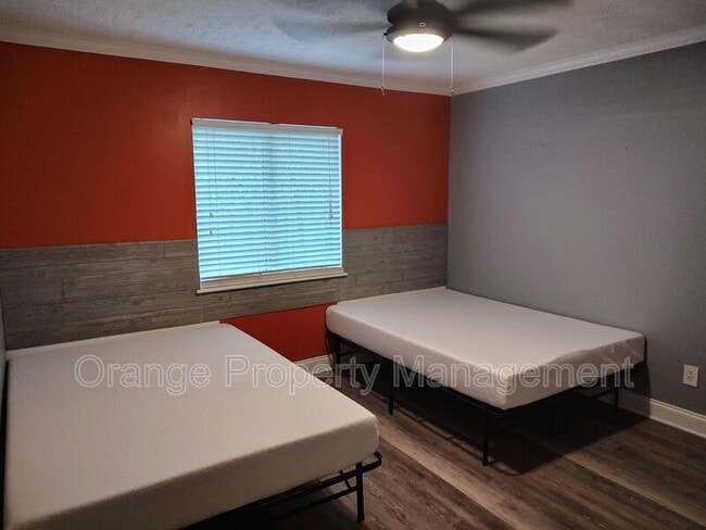 Building Photo - 150 Ligon St