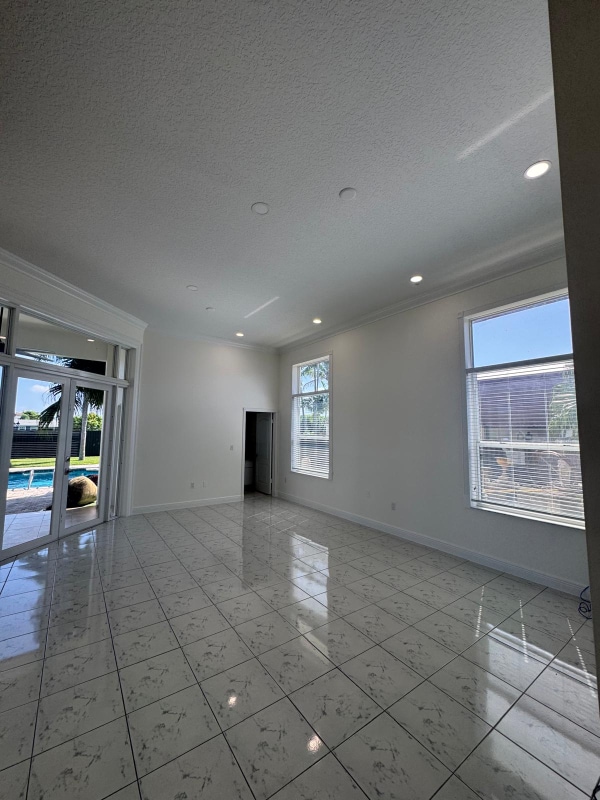Building Photo - 10840 SW 139th Rd