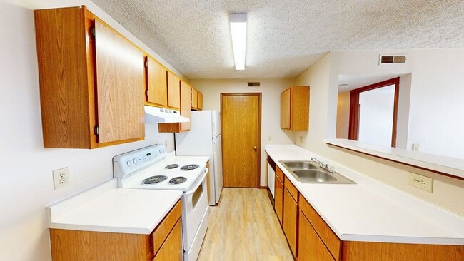 Building Photo - 5399 Cypress Chase