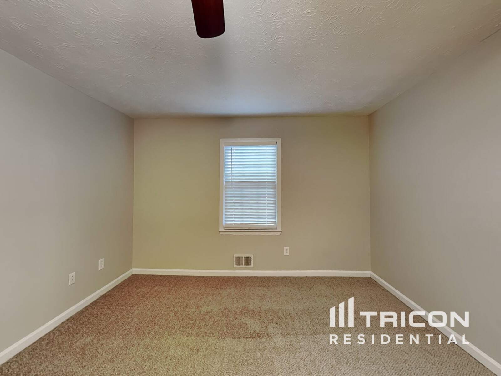 Building Photo - 123 Indian Hills Dr