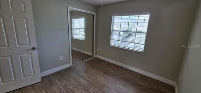 Building Photo - 105 Blue Heron Ln