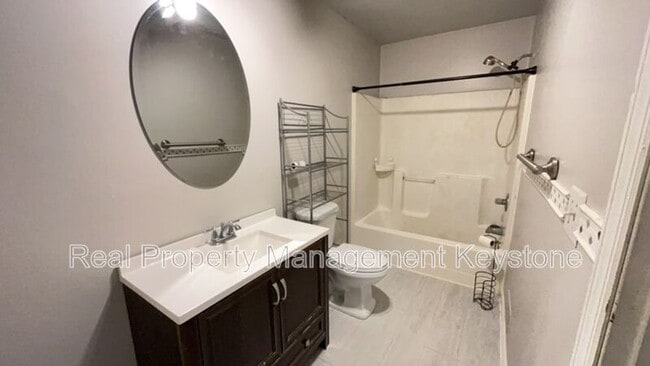 Building Photo - 1038 Ohio Ave