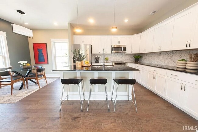 Building Photo - Brand New Townhome in Renwick across from ...