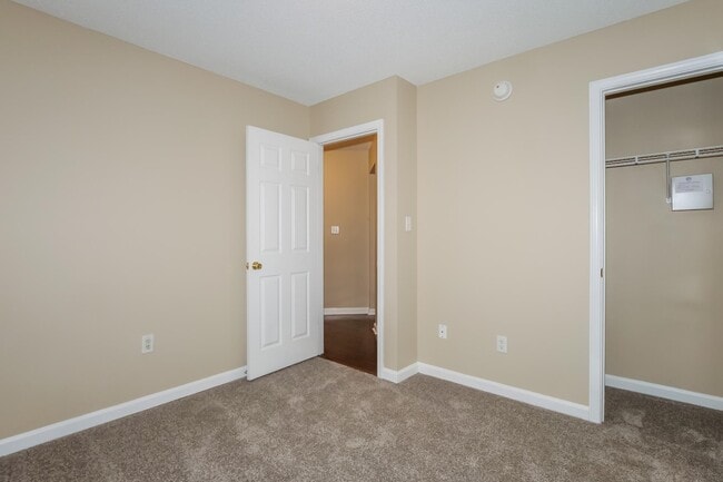 Building Photo - 920 Spanish Trail Ln