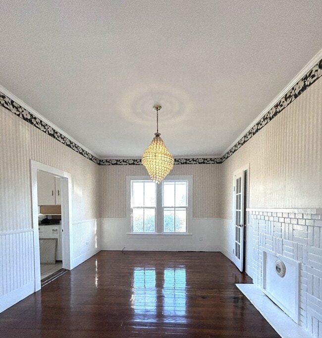 Building Photo - 216 Singleton Ave